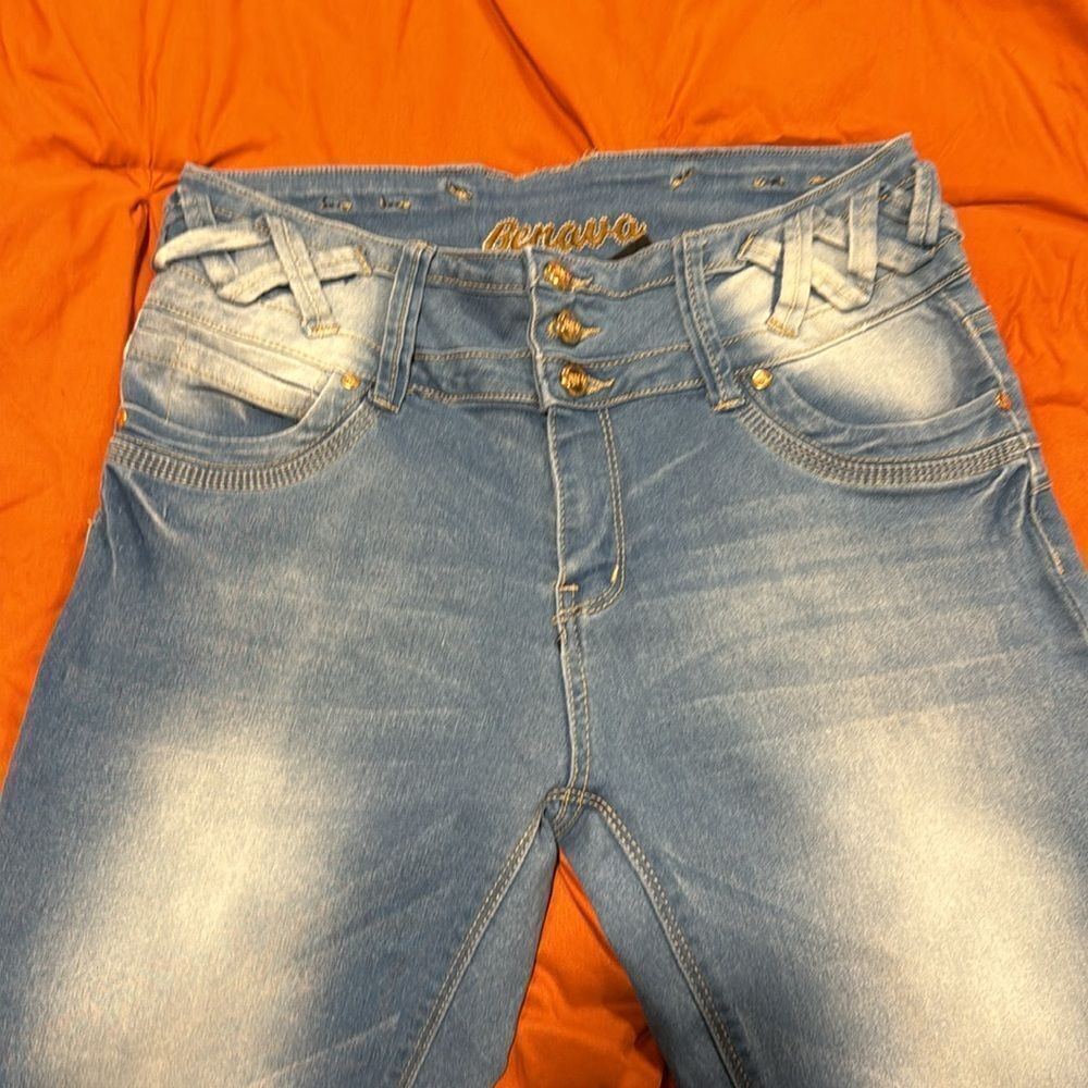 High Waisted Butt Lifting Moda Jeans - Picture 4 of 5